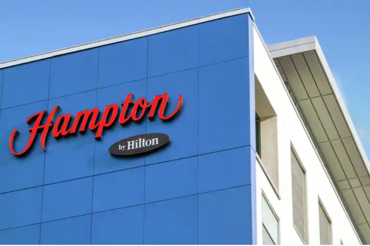 Hotel Hampton By Hilton London Ealing Exterior foto